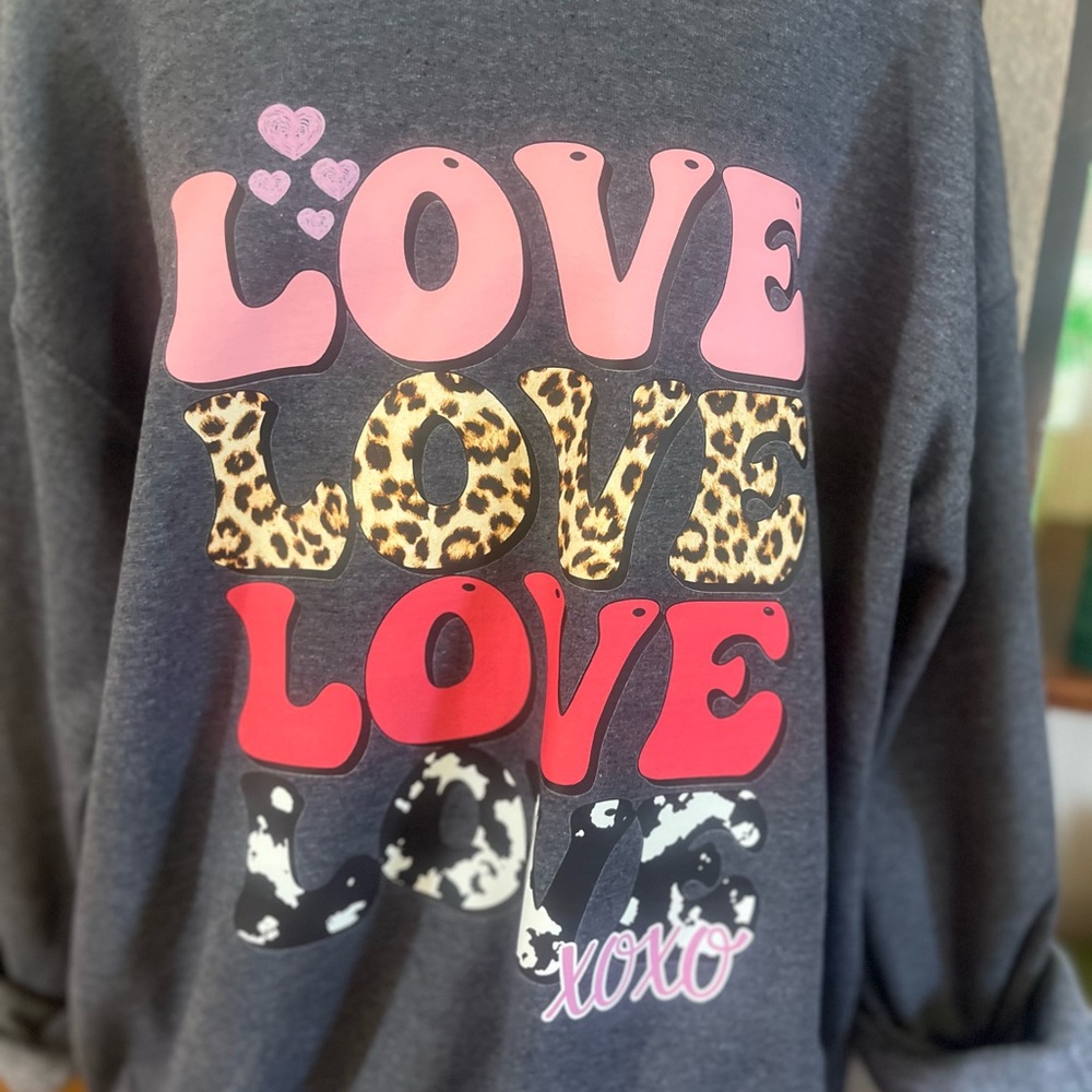 Gray sweatshirt